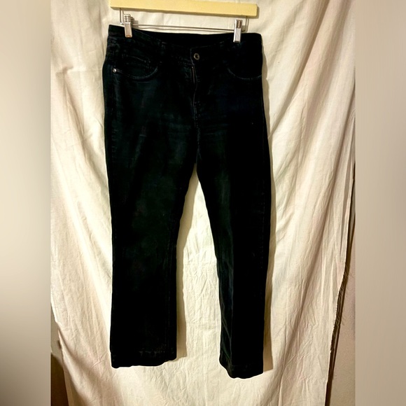 Size 6 black jean - Picture 1 of 2